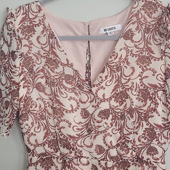 BB Dakota Twirl Win Faux Wrap Ruffle Hem Size 6 - Picture 4 of 13